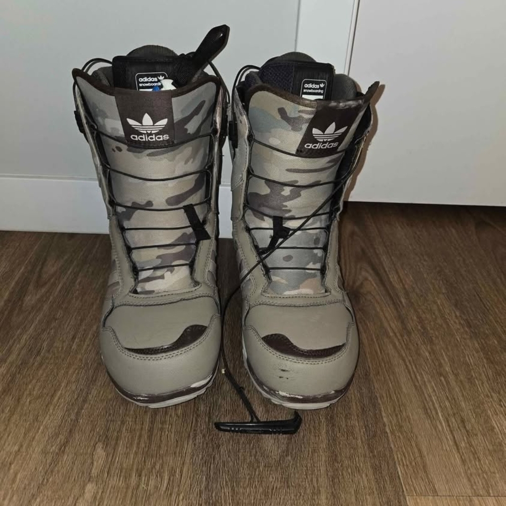 Adidas Camouflage Snowboard Boots